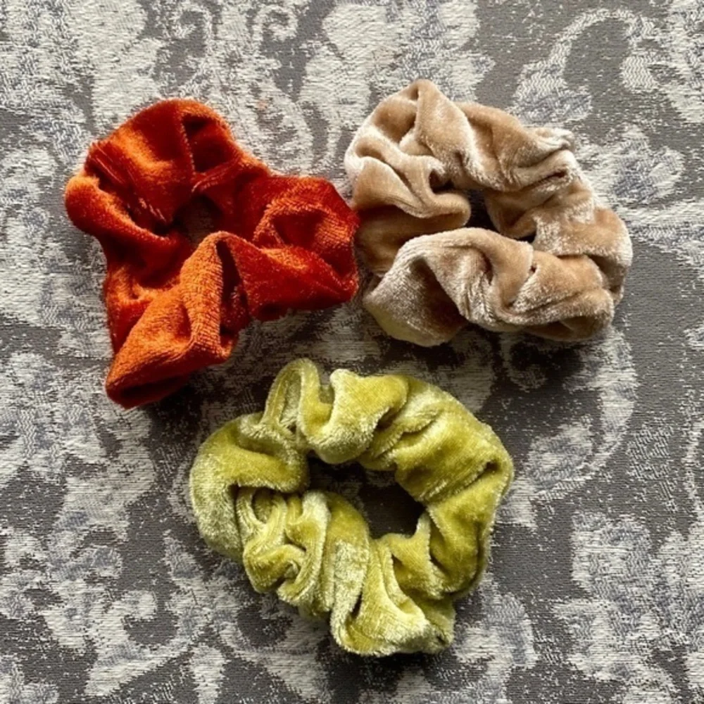 Iris Earth Tones Velvet Scrunchies 3 Pack